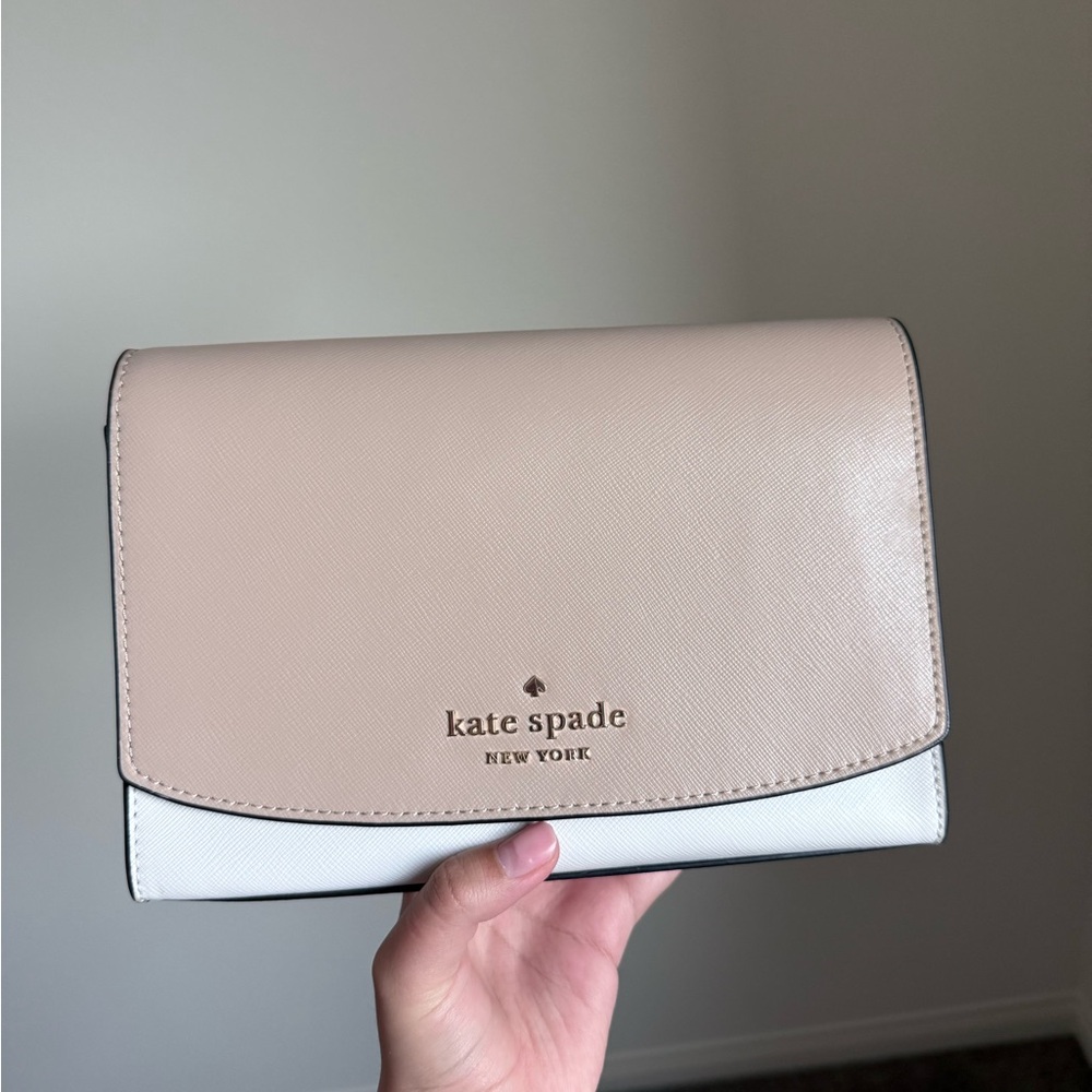 Kate Spade - Beige and White Crossbody Bag
